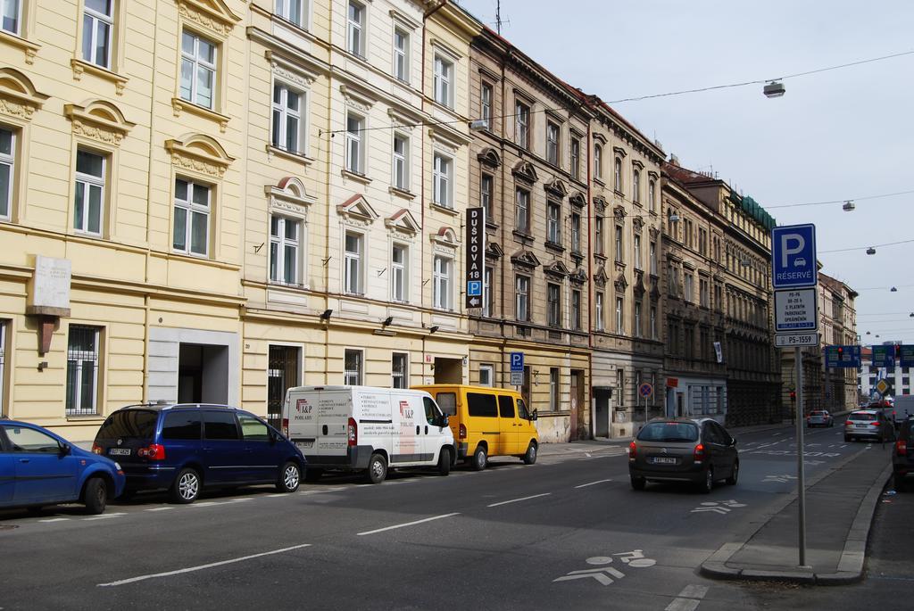 Duskova Apartments Prague Exterior photo